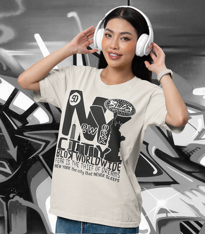 New York City Worldwide - Front & Arm Print in Black & White - Women's Oversize