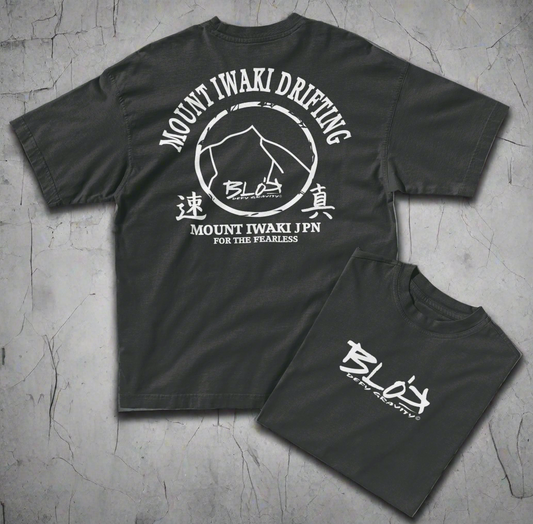 Mount Iwaki - Front & Back Print - in White - Women's Oversize