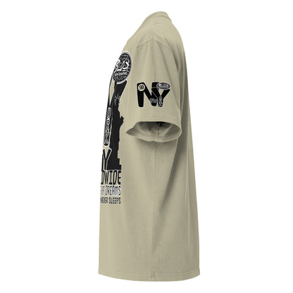 New York City Worldwide - Front & Arm Print in Black & White - Men's Oversize