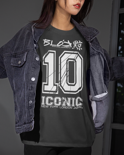 Iconic 10 - Front Print - in White - Women's Oversize