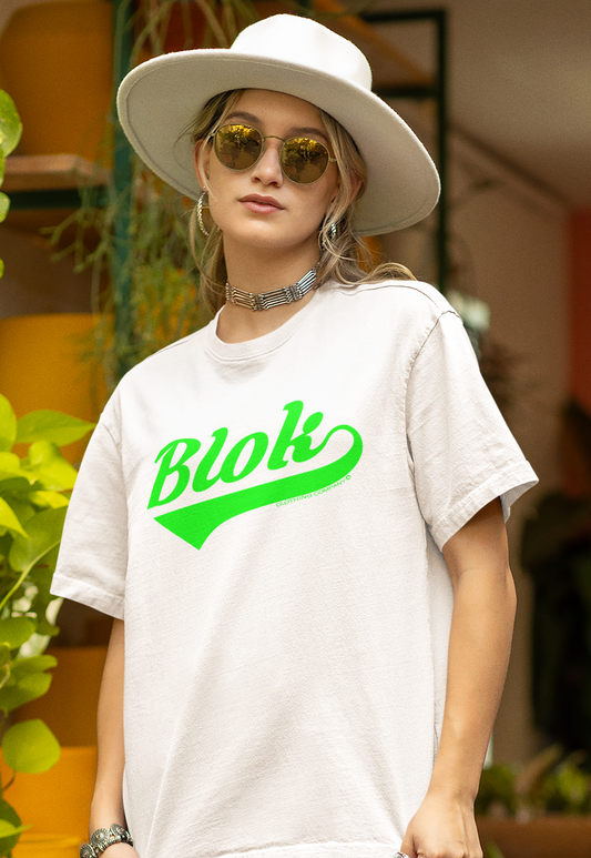 Blok Classic - Front Print - in Green - Women's Relaxed Fit