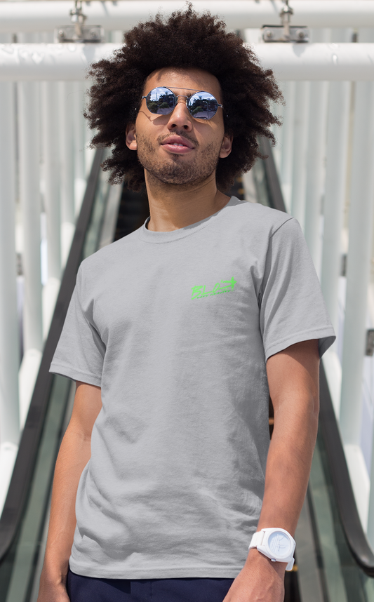 Essentials Small Logo - in Green - Men's Classic Fit