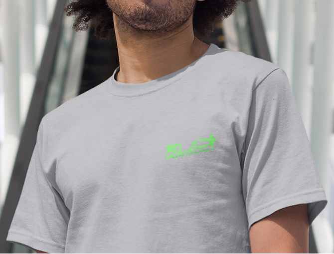 Essentials Small Logo - in Green - Men's Classic Fit Graphic T-Shirt